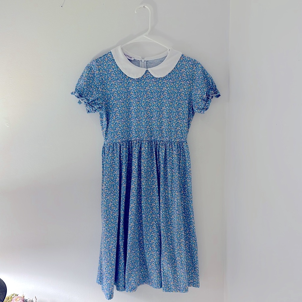 Flower printed blue dress. 1920’, 1930’ costume. Musical theater.